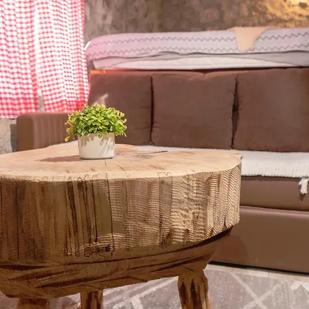 Apartment Stone Room-kamena Soba