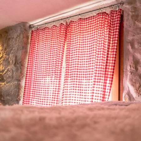 Stone Room-kamena Soba Apartamento Sipovo